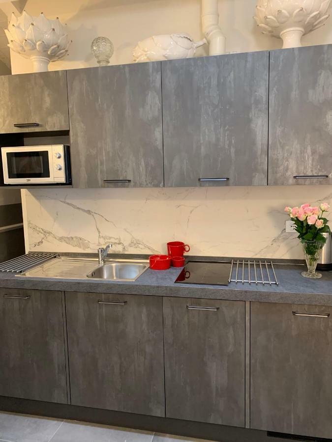 L'8Boutique Via Piella Apartment Bologna Bagian luar foto