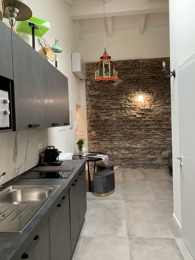 L'8Boutique Via Piella Apartment Bologna Bagian luar foto