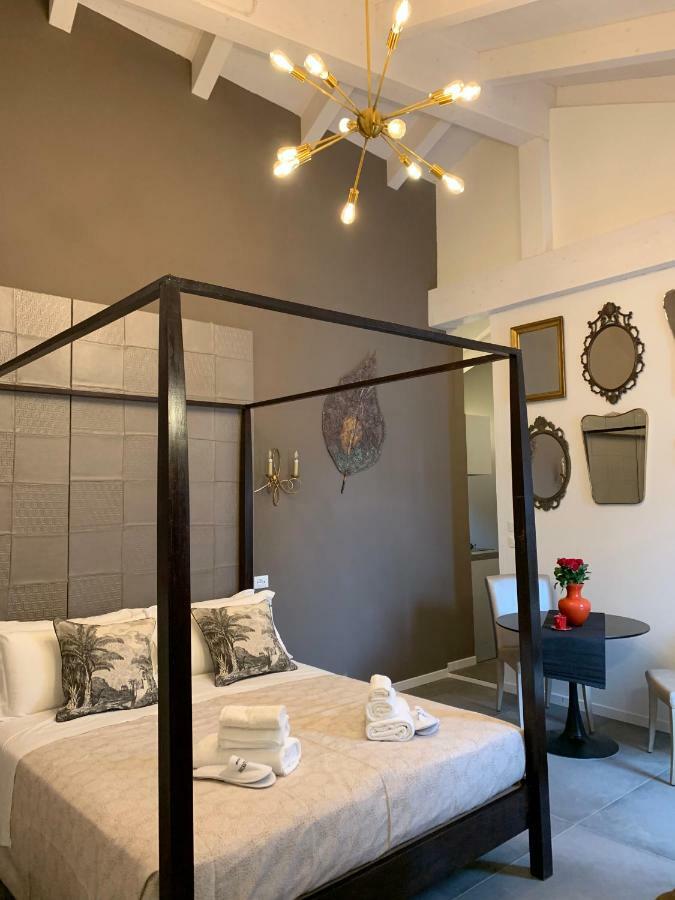 L'8Boutique Via Piella Apartment Bologna Bagian luar foto