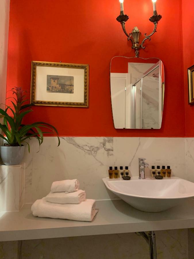L'8Boutique Via Piella Apartment Bologna Bagian luar foto