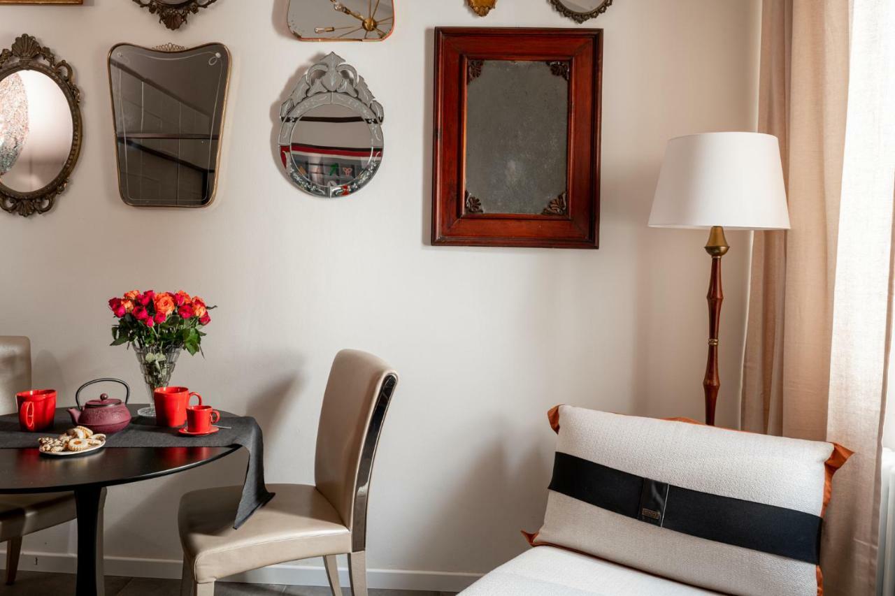 L'8Boutique Via Piella Apartment Bologna Bagian luar foto