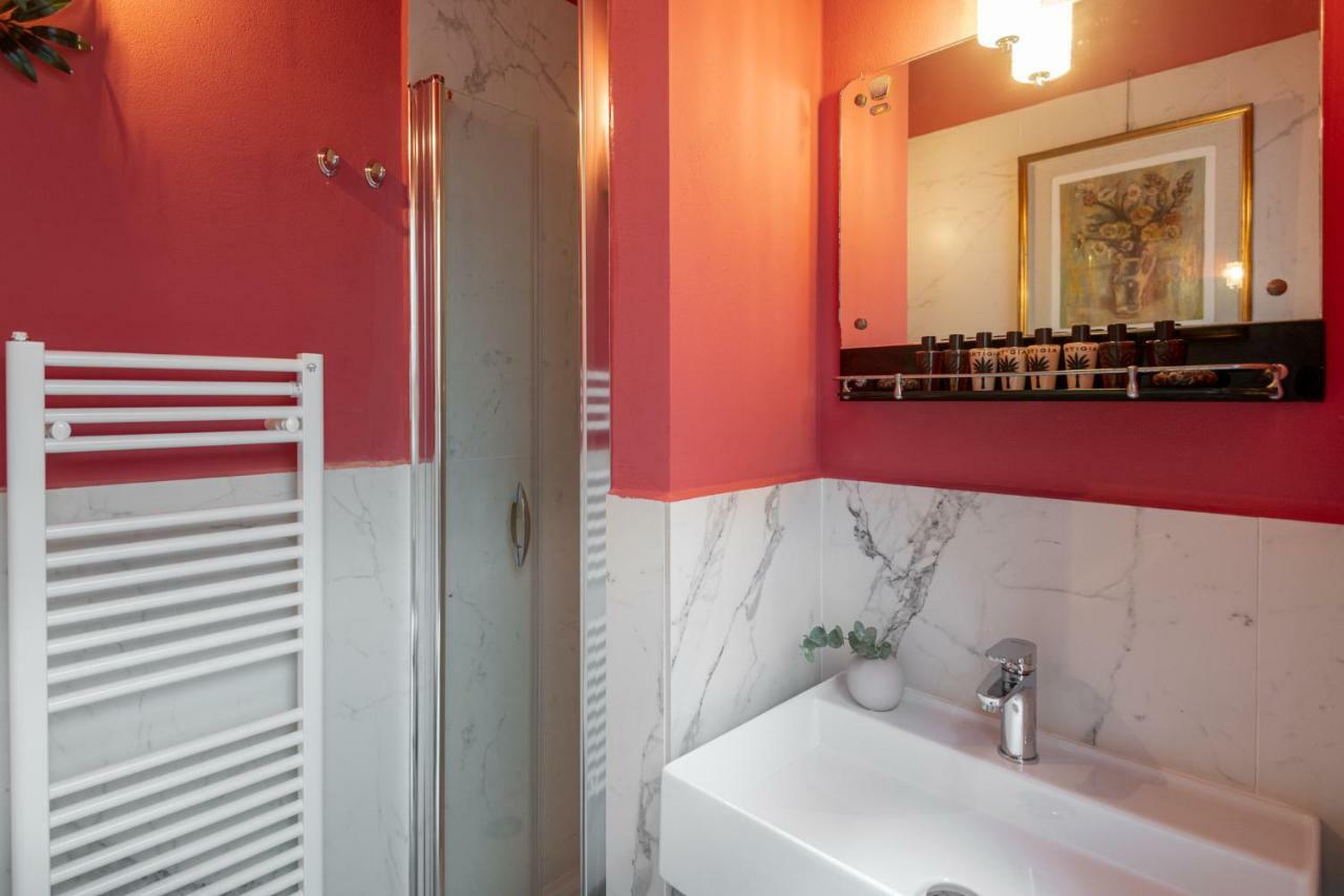 L'8Boutique Via Piella Apartment Bologna Bagian luar foto
