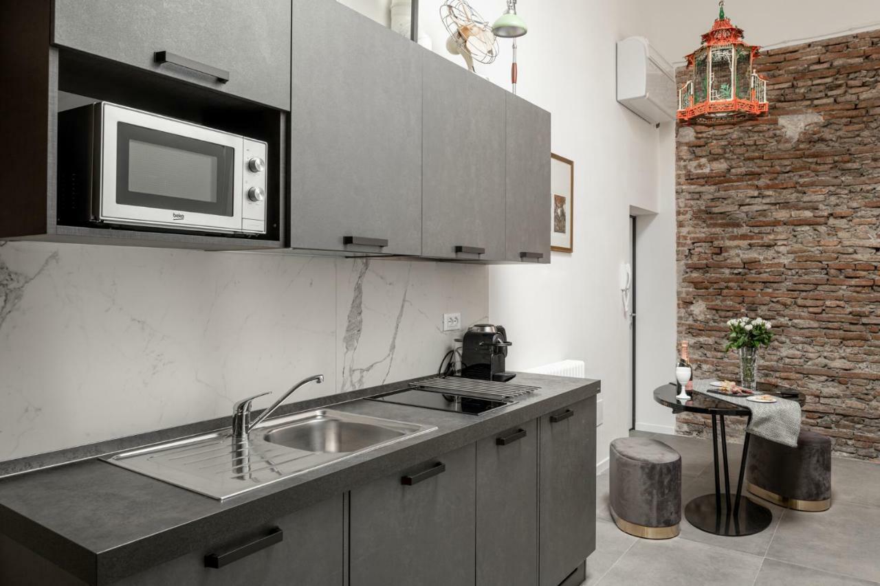 L'8Boutique Via Piella Apartment Bologna Bagian luar foto