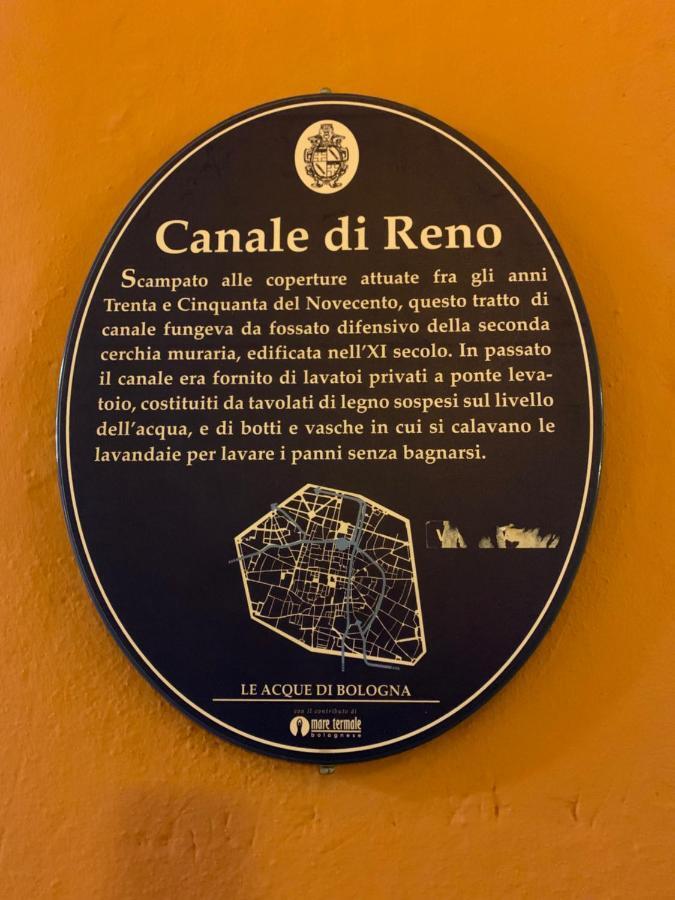L'8Boutique Via Piella Apartment Bologna Bagian luar foto
